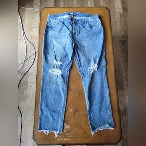 OLD NAVY BOYFRIEND JEANS *PLUS SIZE*